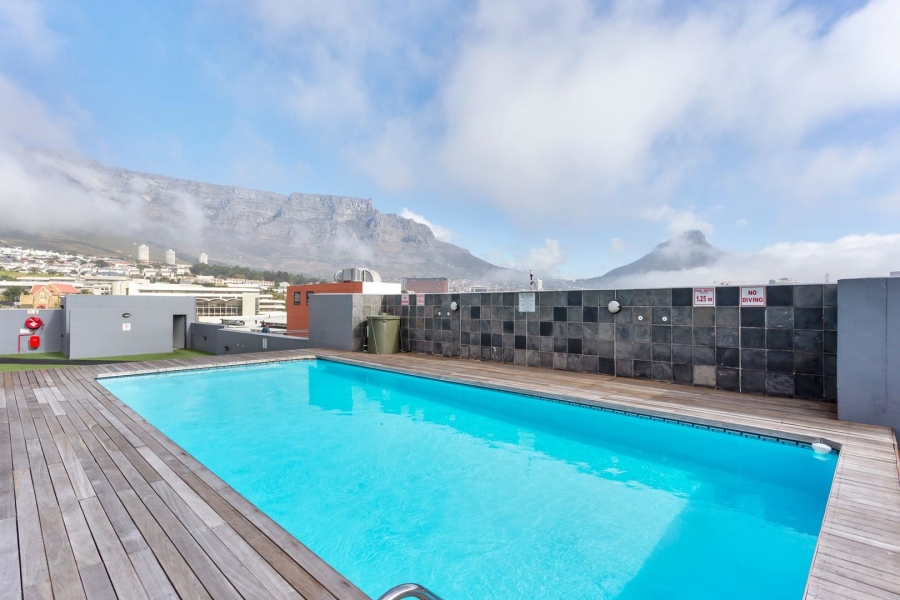 1 Bedroom Property for Sale in Zonnebloem Western Cape